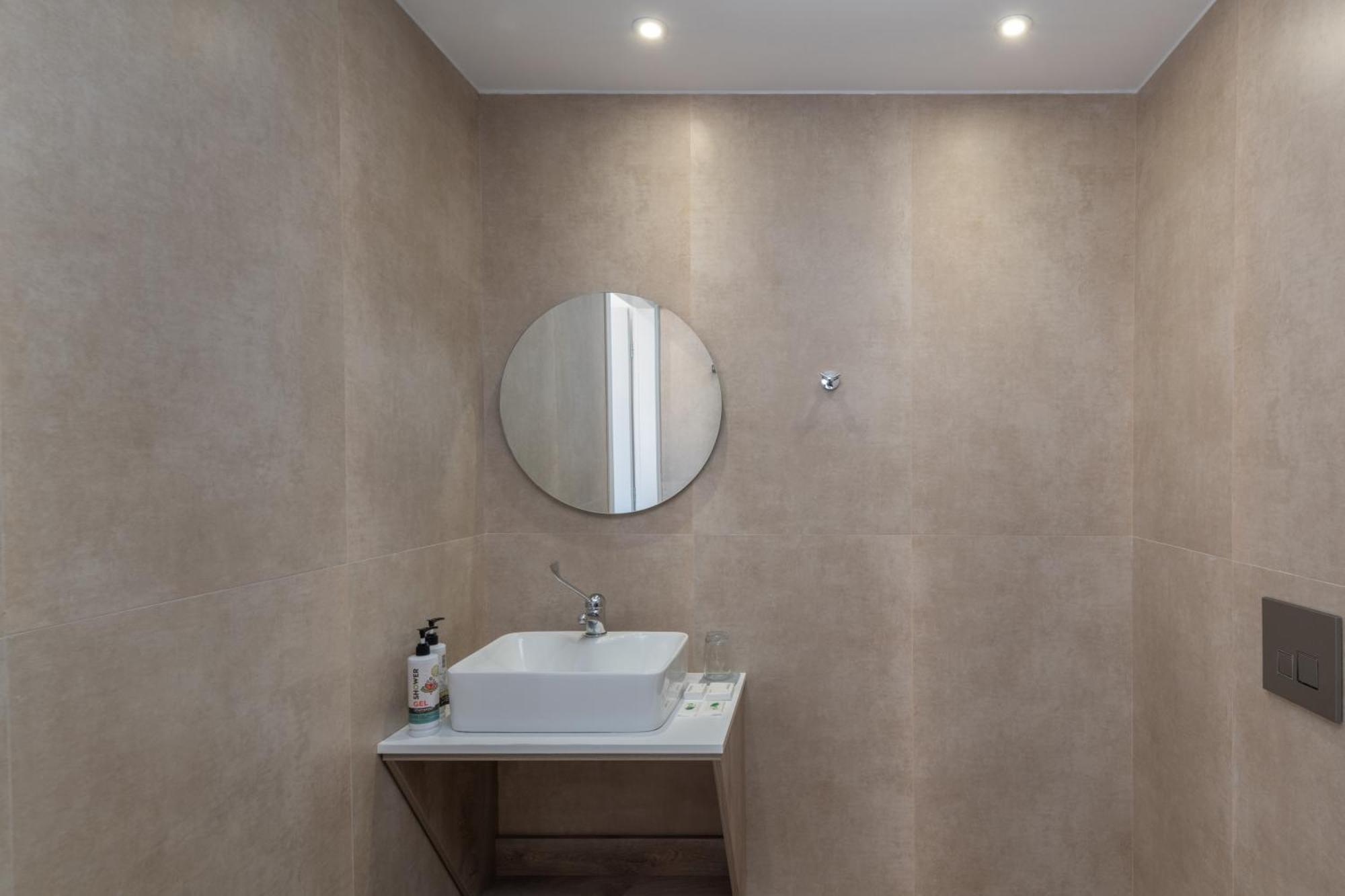 Golden Bee Lifestyle Hotel Stalís Luaran gambar