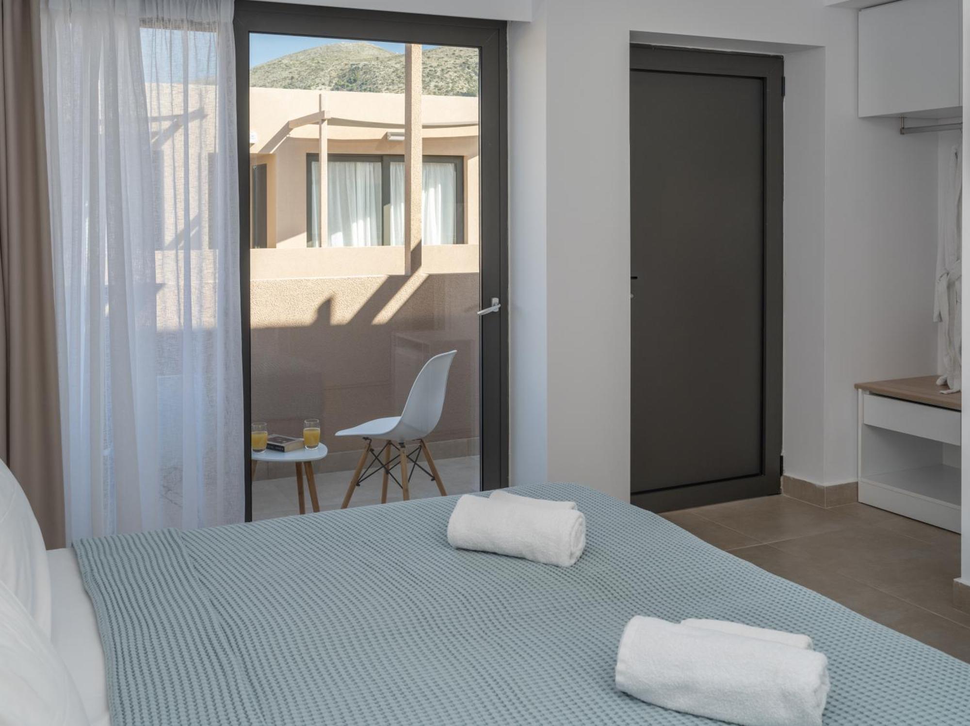 Golden Bee Lifestyle Hotel Stalís Luaran gambar