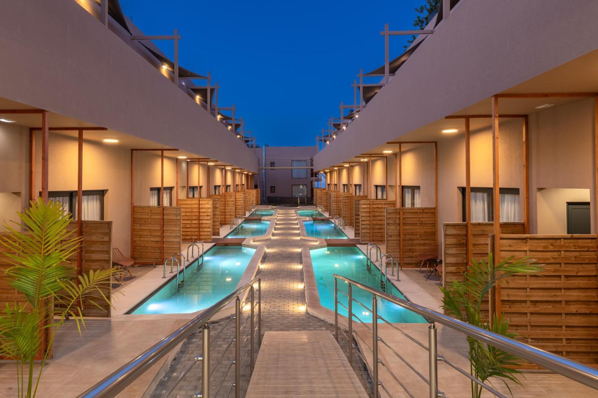 Golden Bee Lifestyle Hotel Stalís Luaran gambar